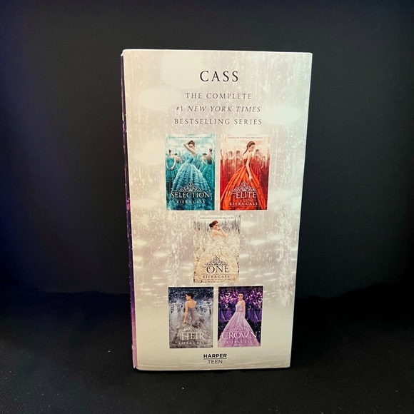 The selection book series - Picture 2 of 10